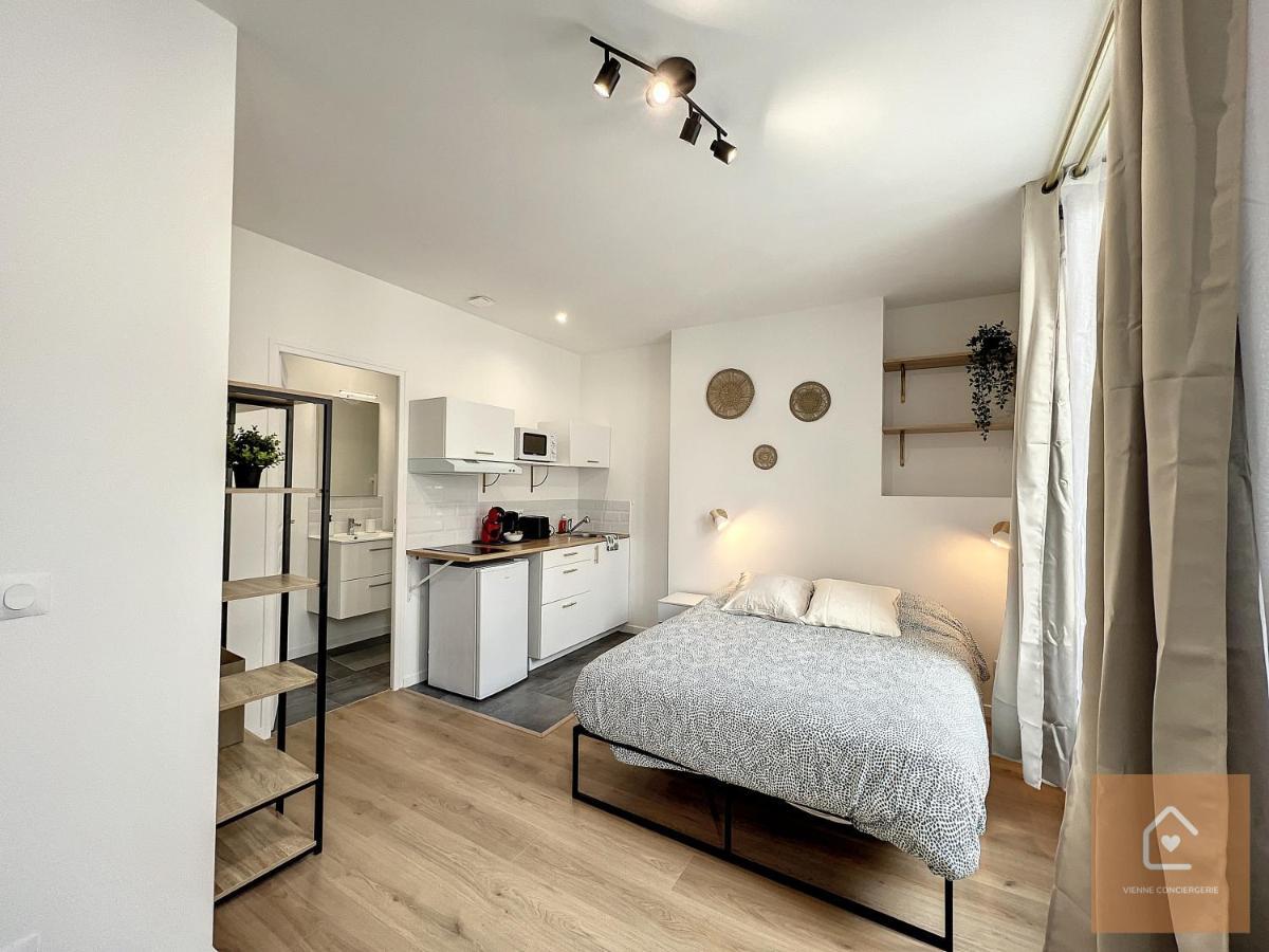 Les Studios D'Elina - Entree Autonome Chatellerault Bagian luar foto