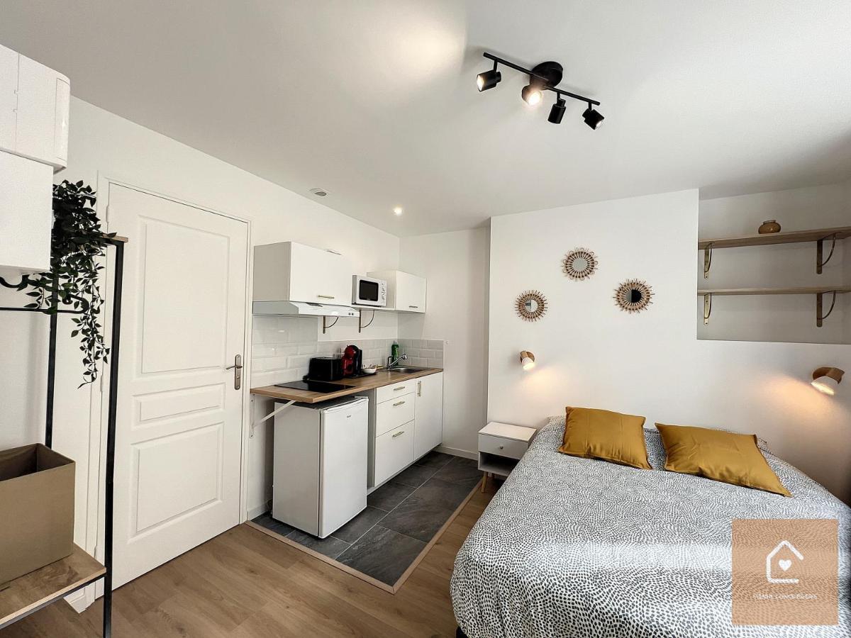 Les Studios D'Elina - Entree Autonome Chatellerault Bagian luar foto