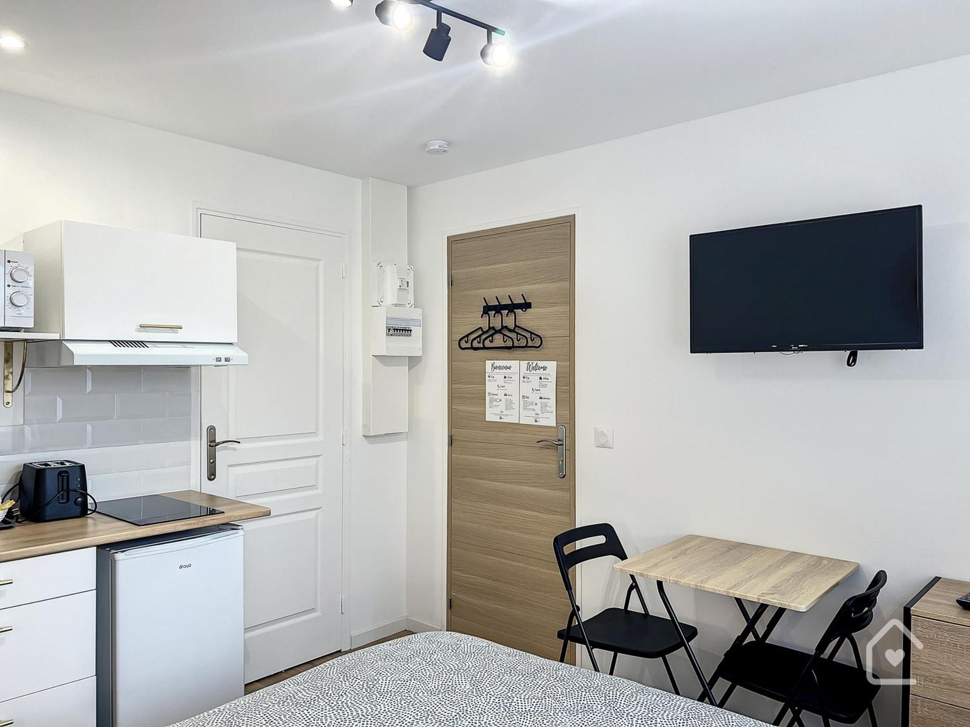Les Studios D'Elina - Entree Autonome Chatellerault Bagian luar foto